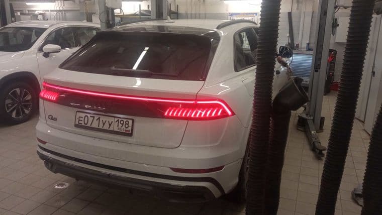 Audi Q8, 2019 - вид 2