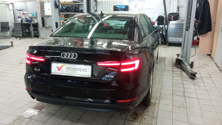 Audi A4, 2018 - вид 2