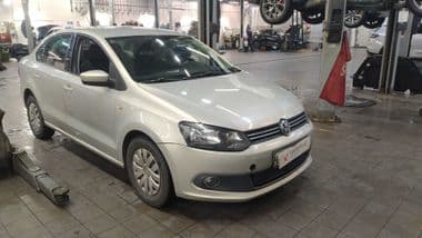 Volkswagen Polo 2013 года, 141 118 км - вид 2