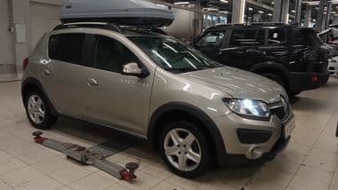 Renault Sandero Stepway 2017 года, 131 546 км - вид 2