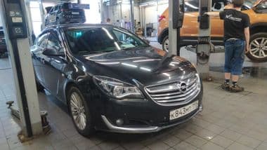 Opel Insignia 2014 года, 216 076 км - вид 2