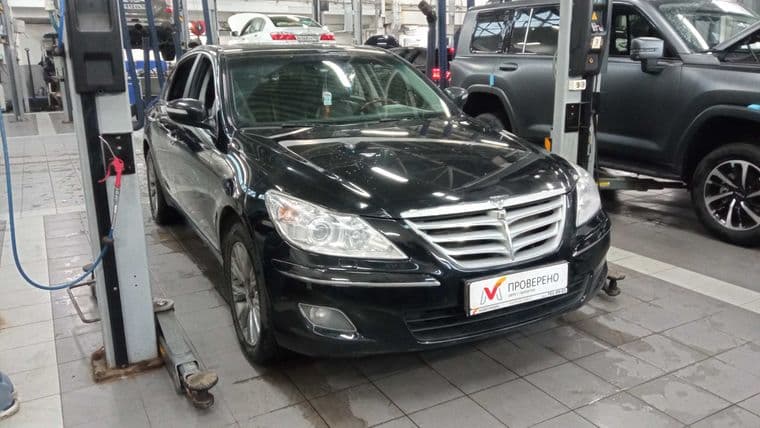 Hyundai Genesis, 2010 - вид 1