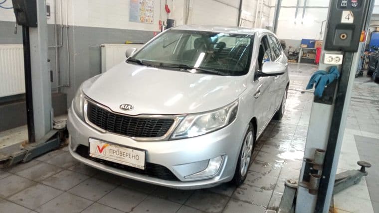 KIA Rio 2013 года, 309 936 км - вид 1
