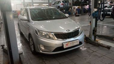 KIA Rio 2013 года, 309 936 км - вид 2