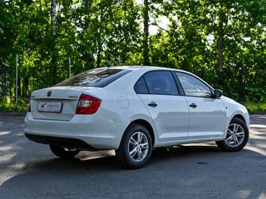 Skoda Rapid 2014 года, 243 752 км - вид 2