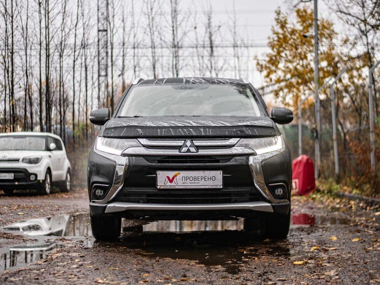 Mitsubishi Outlander, 2018 - вид 1