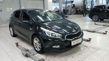 KIA Ceed 2015 года, 99 131 км - вид 2