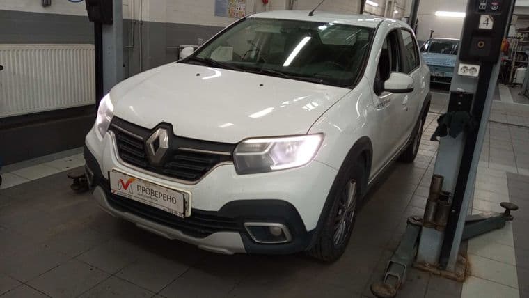 Renault Logan Stepway 2021 года, 197 000 км - вид 1