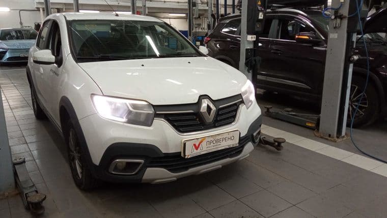 Renault Logan Stepway 2021 года, 197 000 км - вид 2