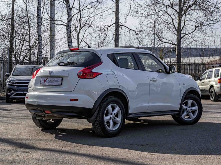 Nissan Juke 2013 года, 154 032 км - вид 2