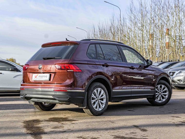 Volkswagen Tiguan 2021 года, 143 292 км - вид 2