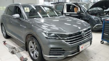 Volkswagen Touareg 2019 года, 105 827 км - вид 2
