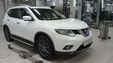 Nissan X-Trail 2016 года, 85 000 км - вид 2