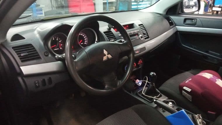 Mitsubishi Lancer, 2010 - вид 3
