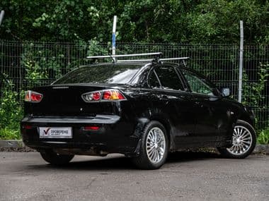 Mitsubishi Lancer 2010 года, 179 434 км - вид 2