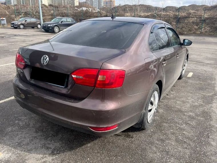 Volkswagen Jetta, 2014 - вид 2