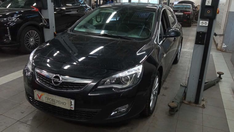 Opel Astra, 2012