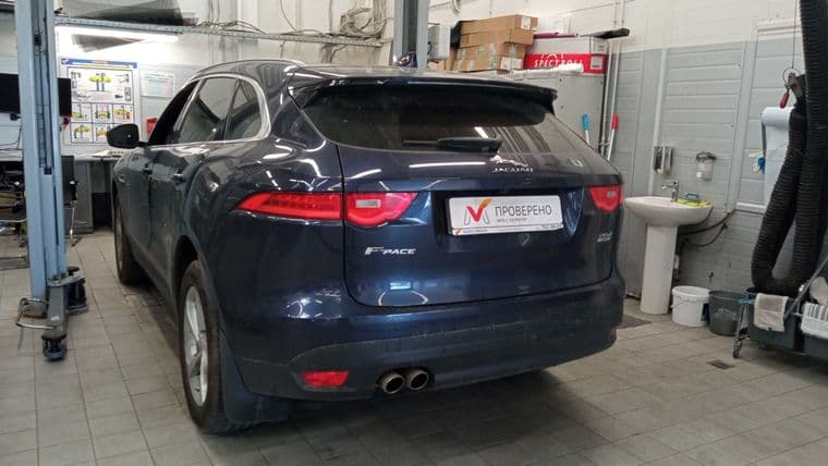 Jaguar F-pace, 2016 - вид 3