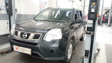 Nissan X-Trail 2013 года, 188 930 км - вид 1