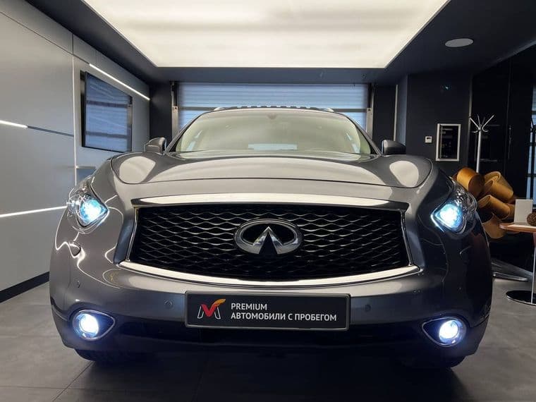 Infiniti QX70, 2017 - вид 2