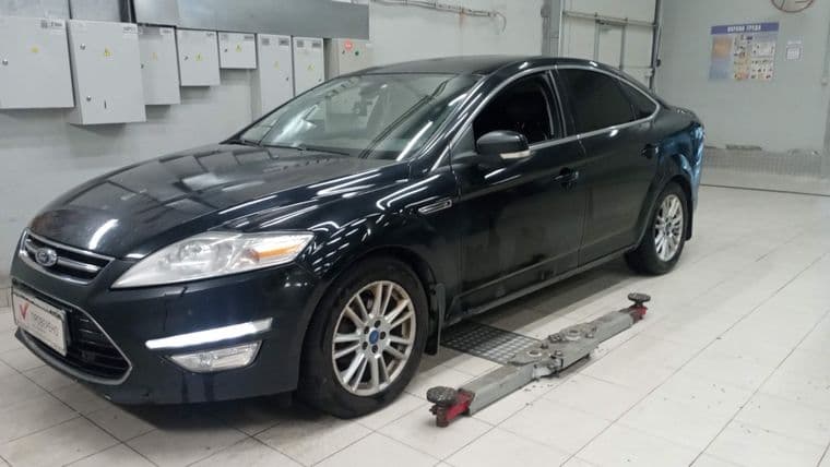 Ford Mondeo 2013 года, 315 000 км - вид 1