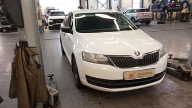 Skoda Rapid 2015 года, 260 232 км - вид 2