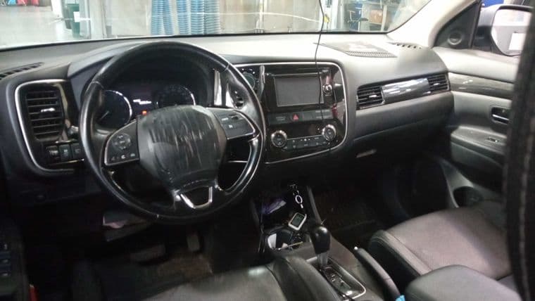 Mitsubishi Outlander, 2016 - вид 4