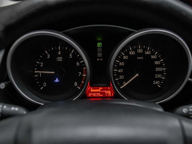 Mazda 5, 2011 - вид 4