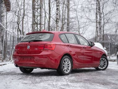 BMW 1 серия 2018 года, 151 310 км - вид 2