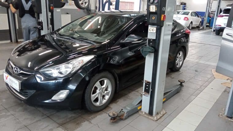 Hyundai Avante, 2011