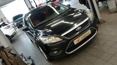 Ford Focus 2011 года, 264 532 км - вид 2
