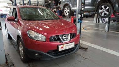 Nissan Qashqai 2013 года, 142 311 км - вид 2