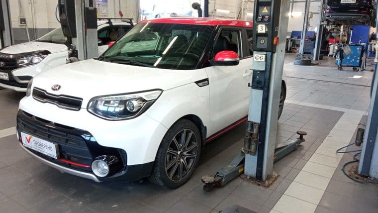 KIA Soul 2017 года, 67 589 км - вид 1