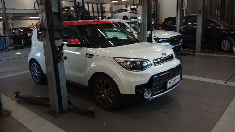 KIA Soul 2017 года, 67 589 км - вид 2