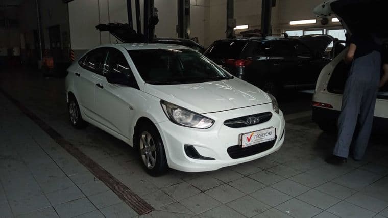 Hyundai Solaris, 2012 - вид 2