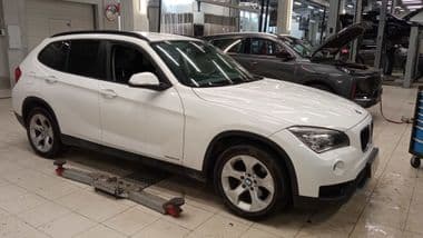 BMW X1 2013 года, 171 000 км - вид 2