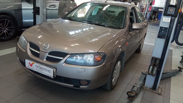 Nissan Almera 2005 года, 325 000 км - вид 1