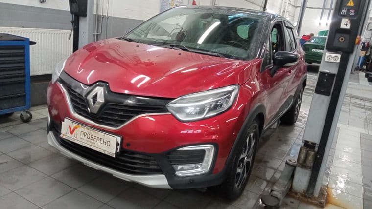 Renault Kaptur 2020 года, 117 470 км - вид 1
