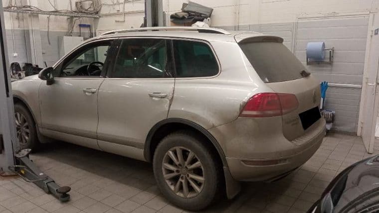 Volkswagen Touareg, 2014 - вид 3
