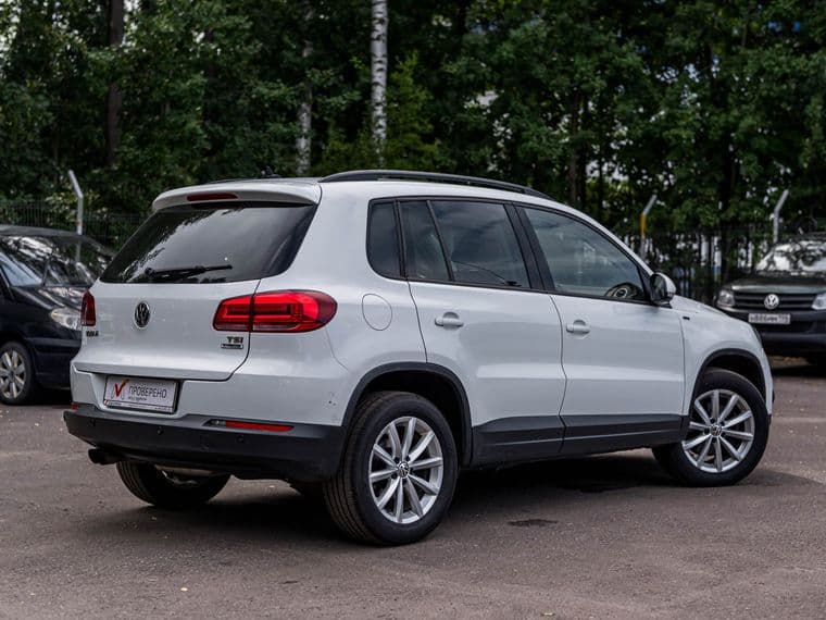 Volkswagen Tiguan 2015 года, 304 649 км - вид 2