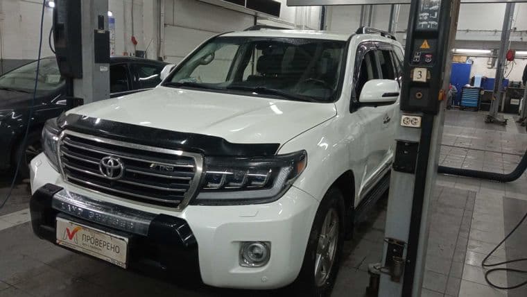Toyota Land Cruiser, 2012