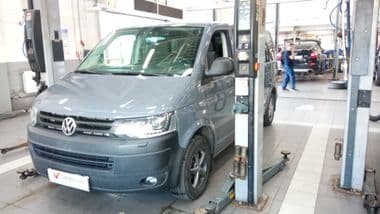 Volkswagen Caravelle 2013 года, 298 989 км - вид 1
