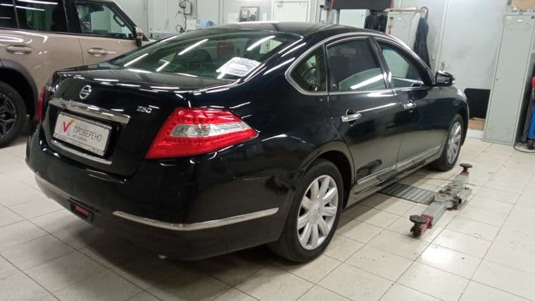 Nissan Teana, 2010 - вид 2