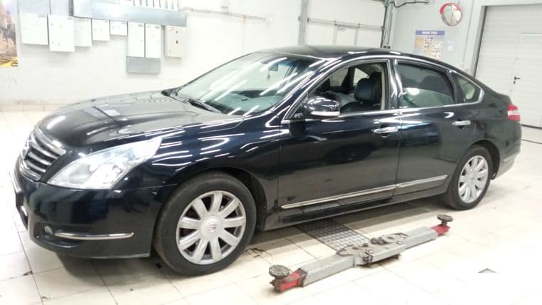 Nissan Teana 2010 года, 203 000 км - вид 1