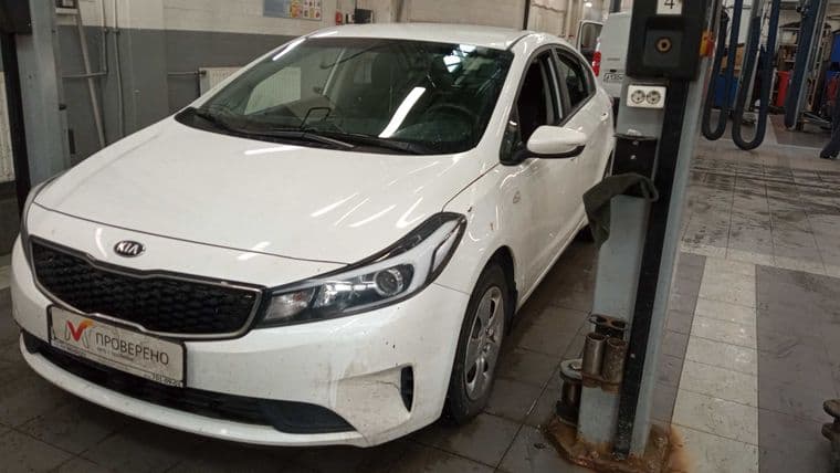 KIA Cerato 2018 года, 76 743 км - вид 1