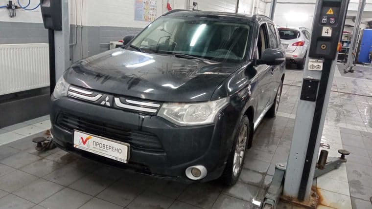 Mitsubishi Outlander, 2013