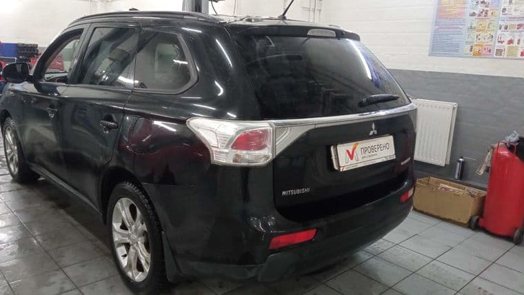 Mitsubishi Outlander, 2013 - вид 3