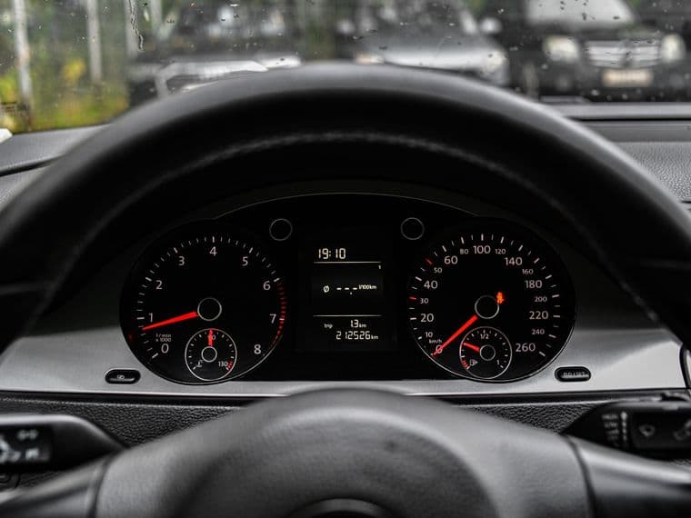 Volkswagen Passat, 2010 - вид 4