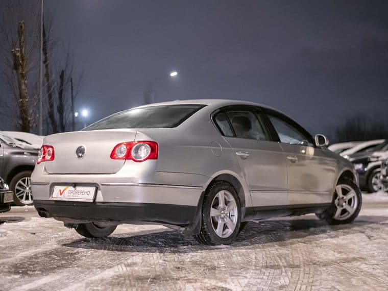 Volkswagen Passat, 2010 - вид 1