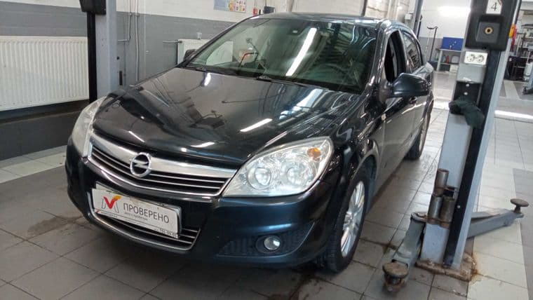 Opel Astra 2012 года, 208 972 км - вид 1